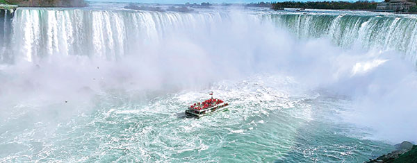 Niagara City Cruises - Attractions - New Year’s Eve Niagara Falls